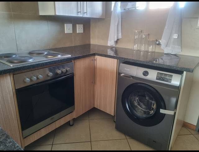 2 BEDROOM APARTMENT FOR SALE IN SAGEWOOD